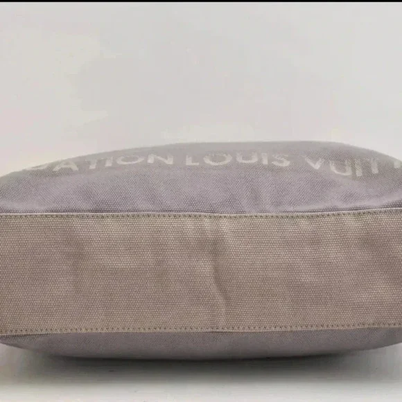 Louis Vuitton Fondation Exclusive Shoulder Tote Bag Canvas Gray - Picture 5 of 14